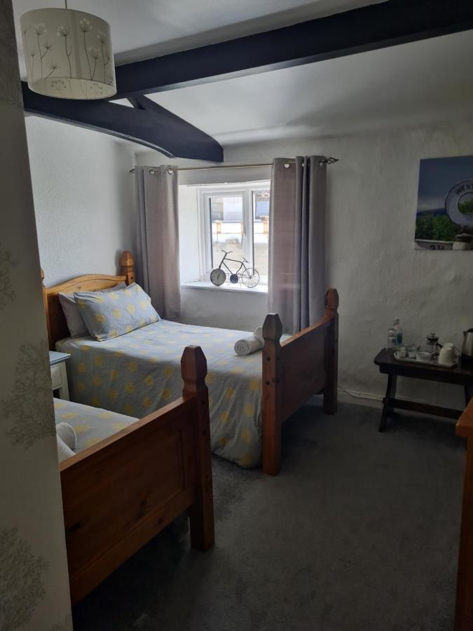 The Crown Inn - Wentnor Bishop's Castle Luaran gambar